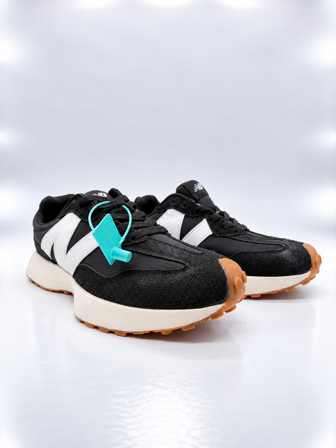 NEW BALANCE 327 BLACK