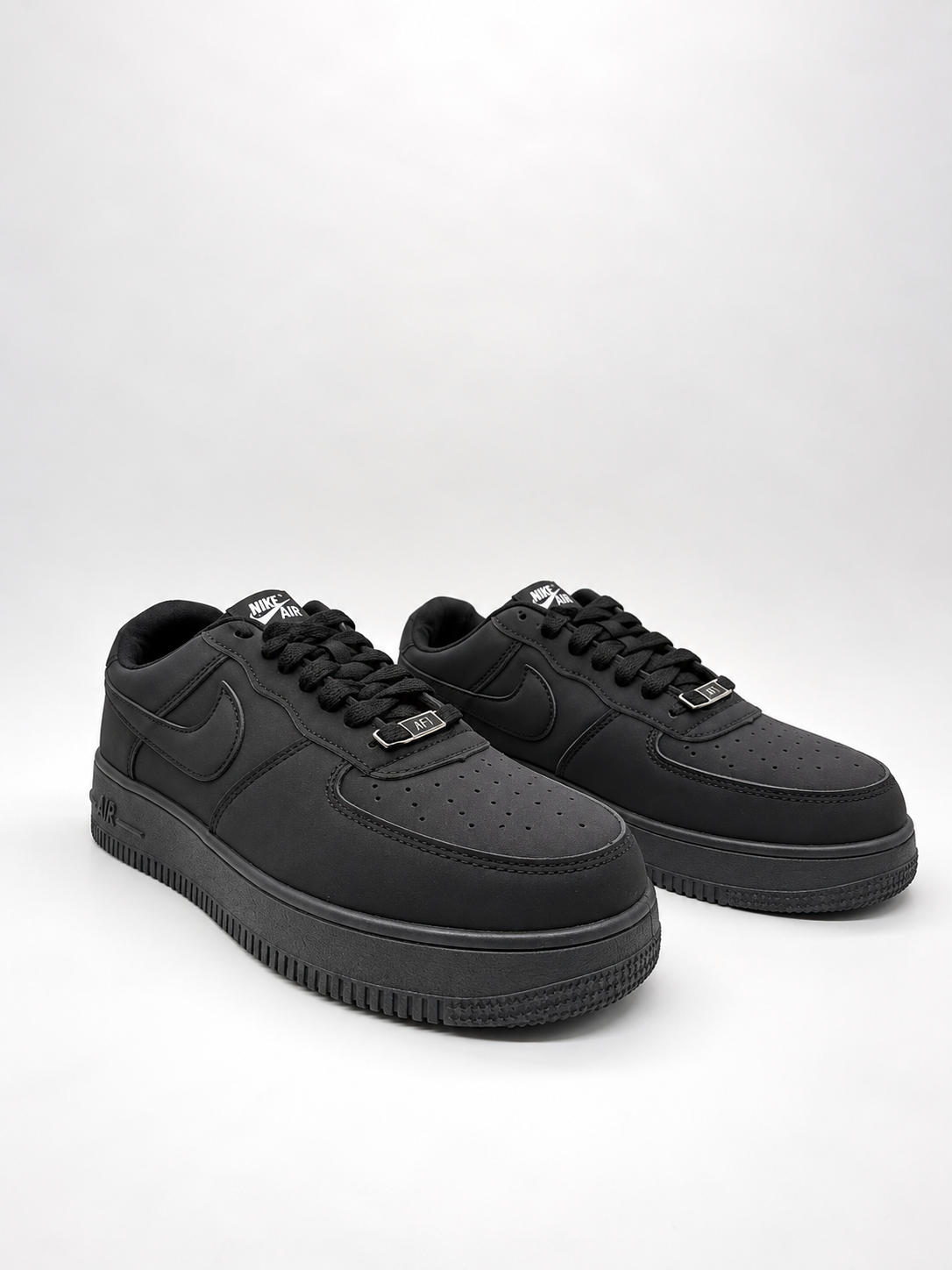 NIKE AIR FORCE 1 VANTA BLACK