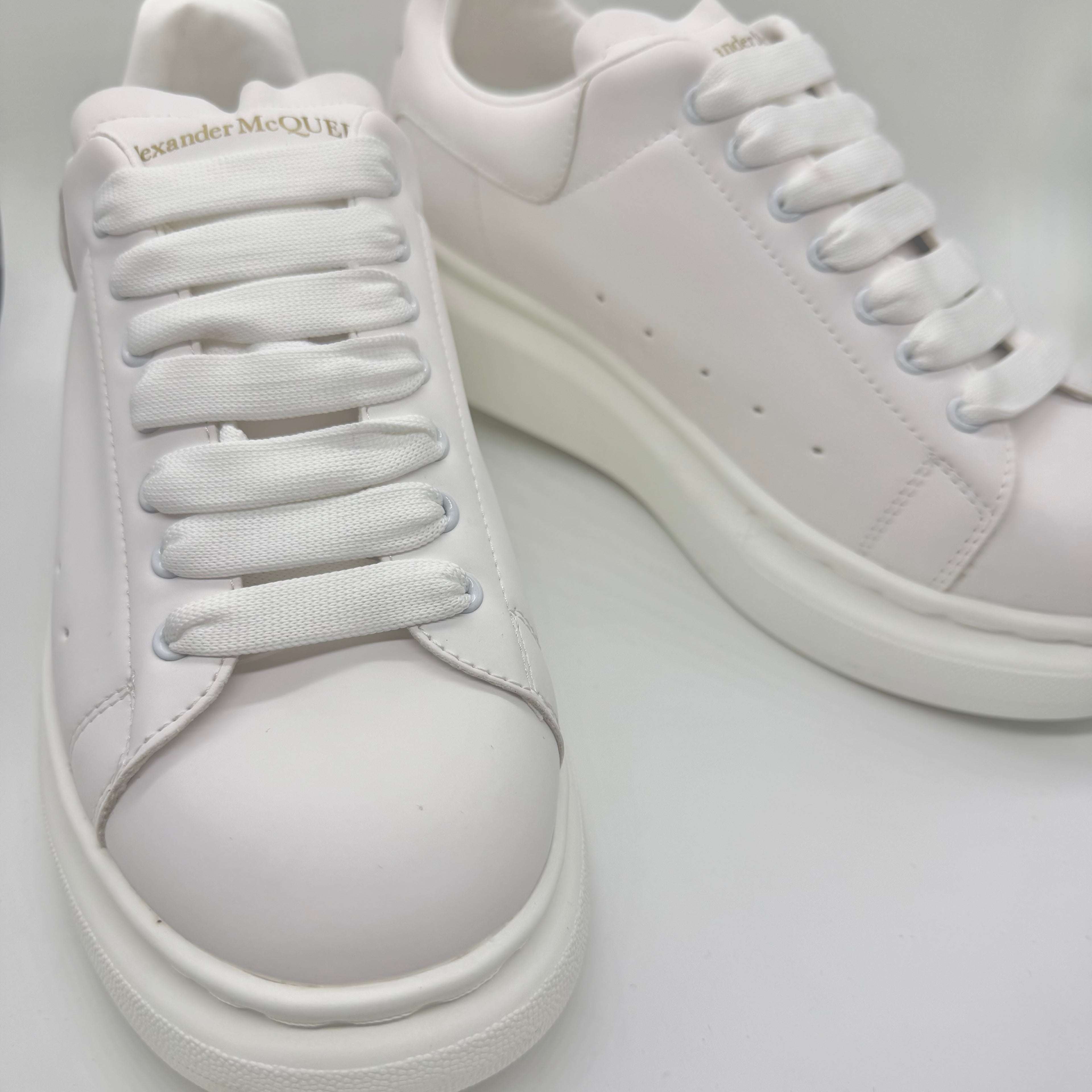 Alexander McQueen Full White Mirror
