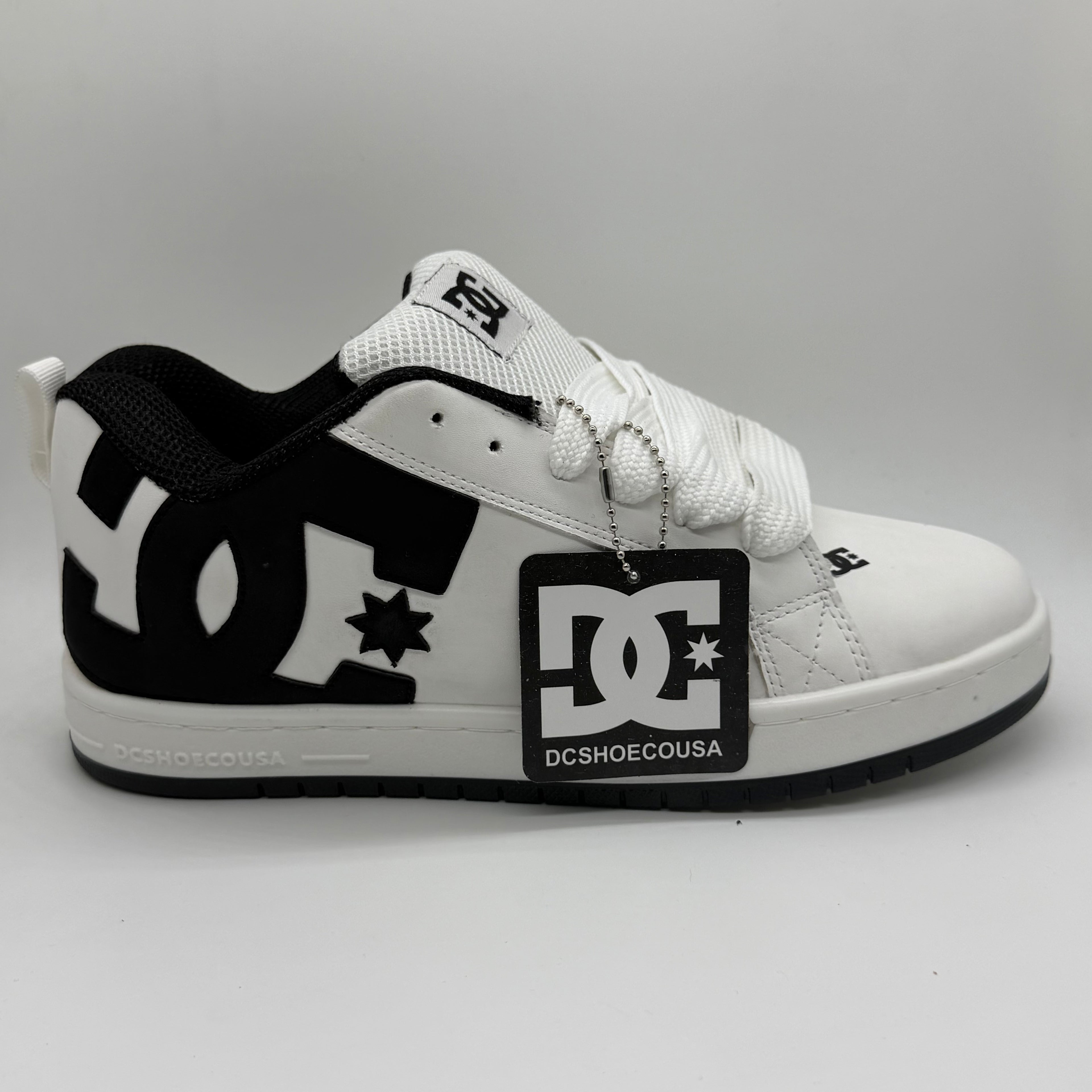 DC WHITE X BLACK