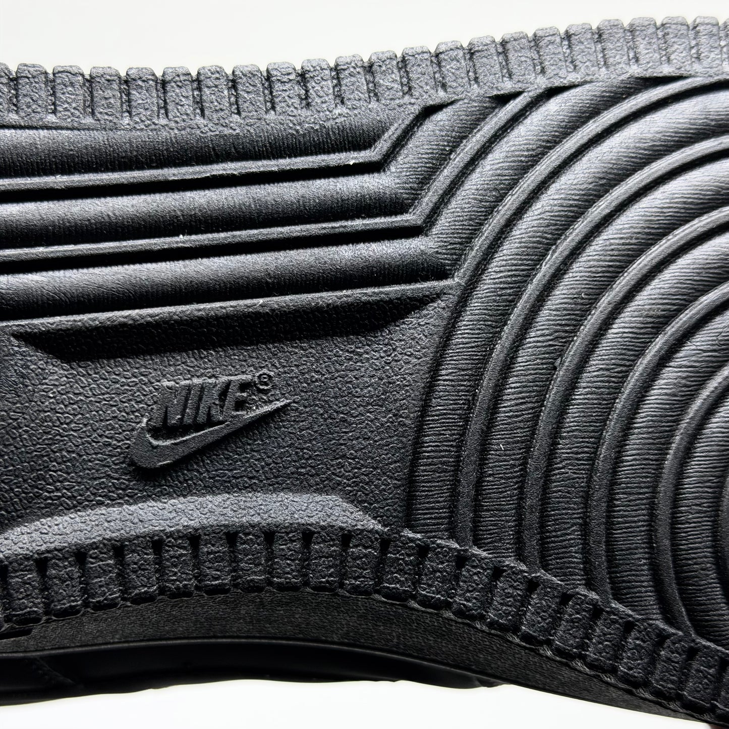 AIR FORCE1 VANTA BLACK