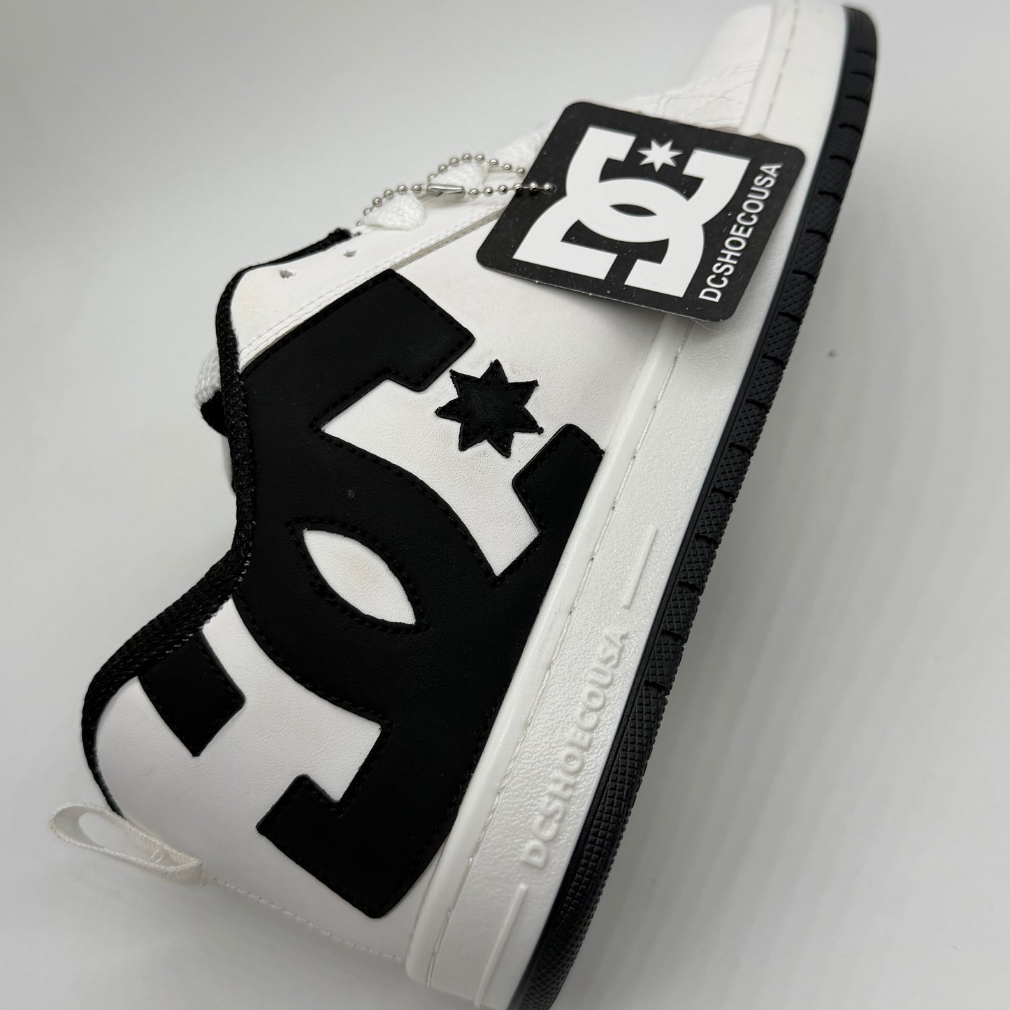 DC WHITE X BLACK