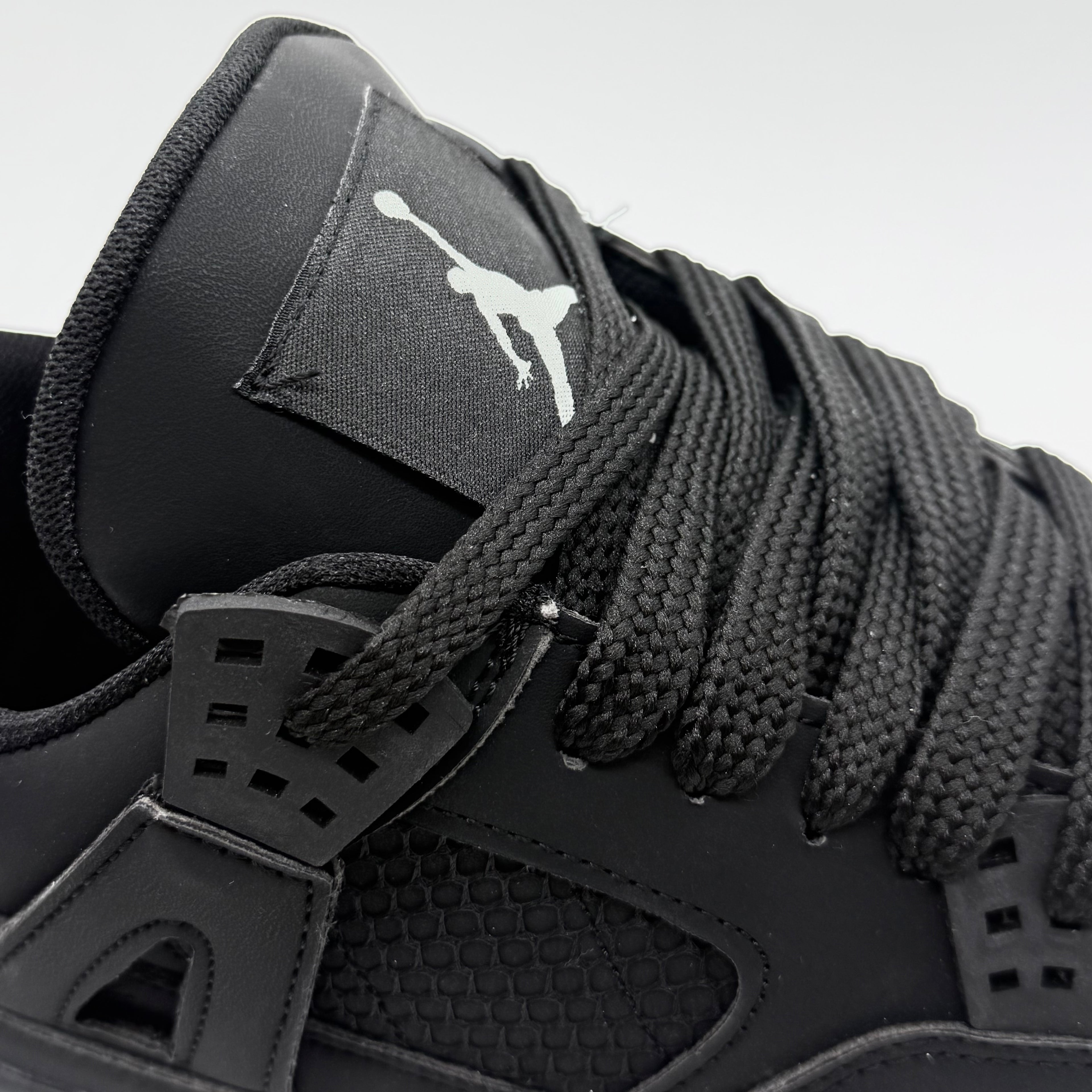 JORDAN 4 BLACKCAT