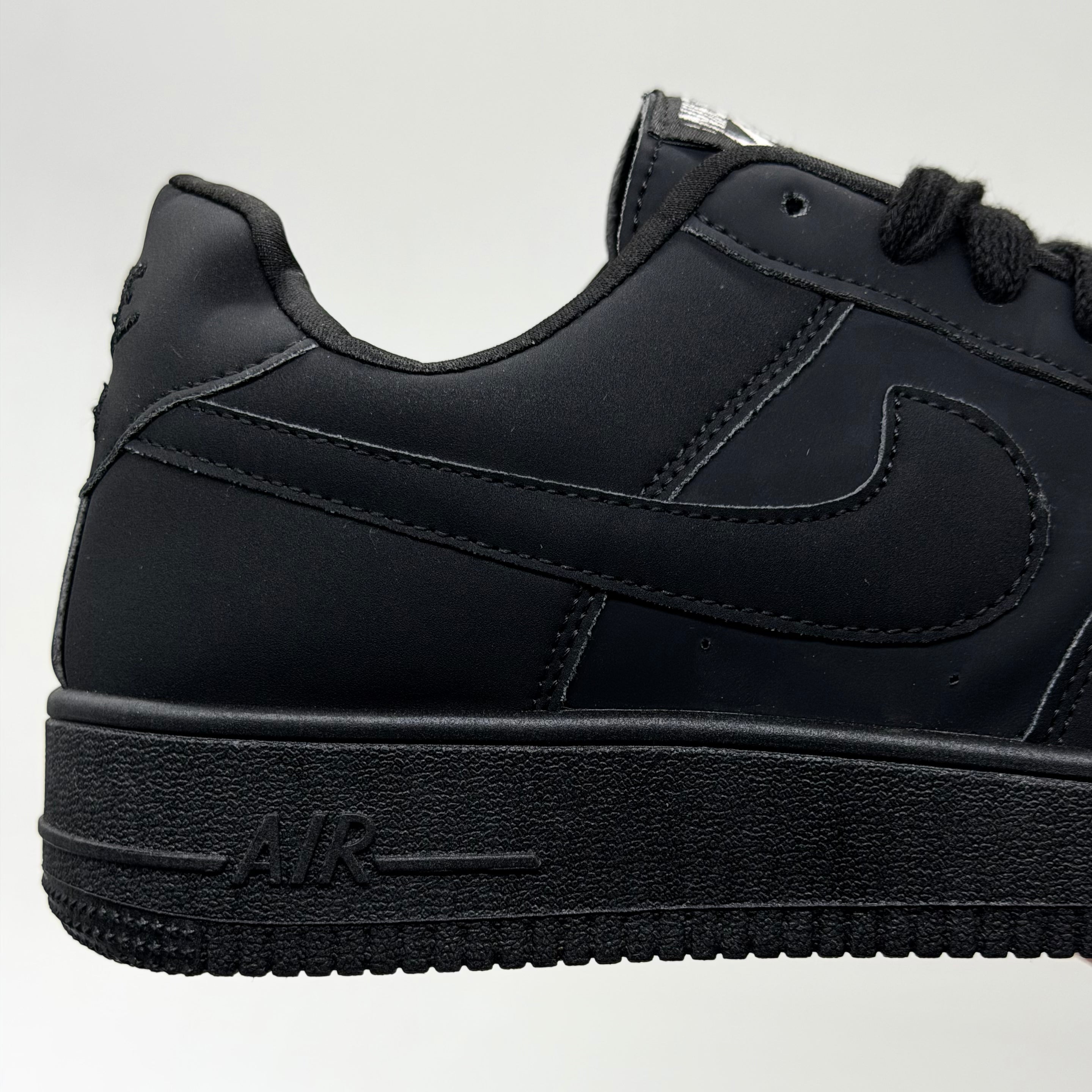AIR FORCE1 VANTA BLACK