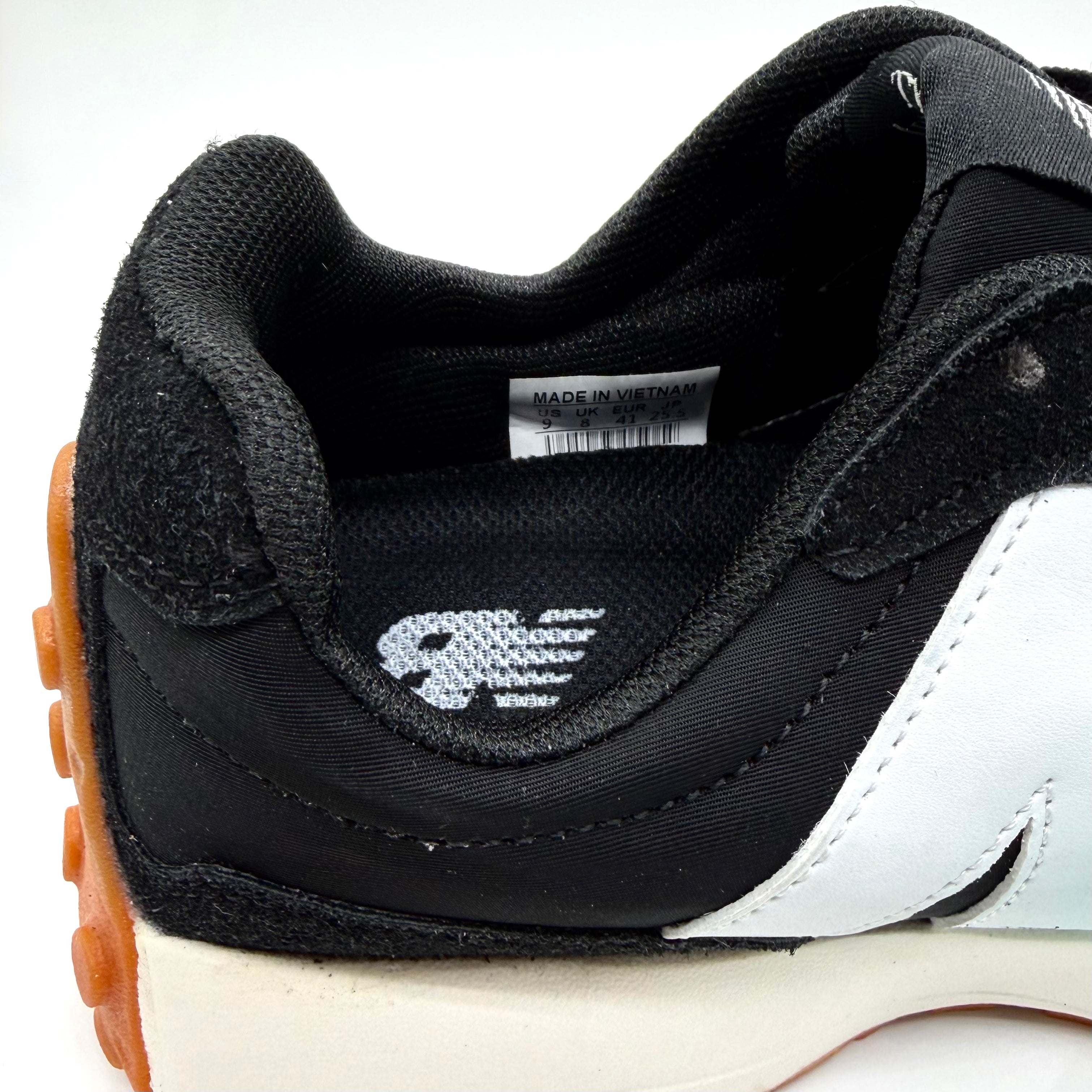 NEW BALANCE 327 BLACK