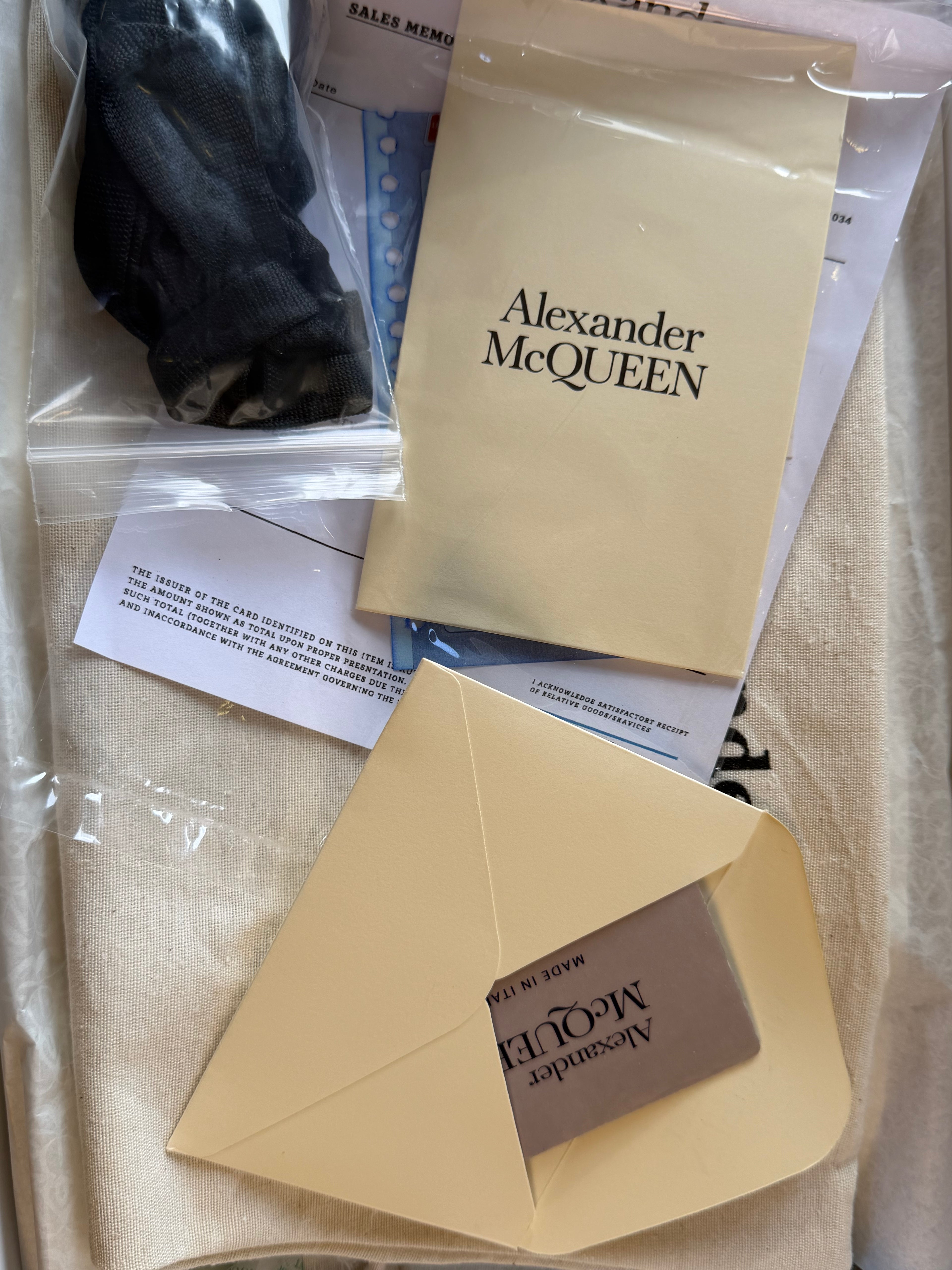 Alexander McQueen Full Black with Ruper Mirror