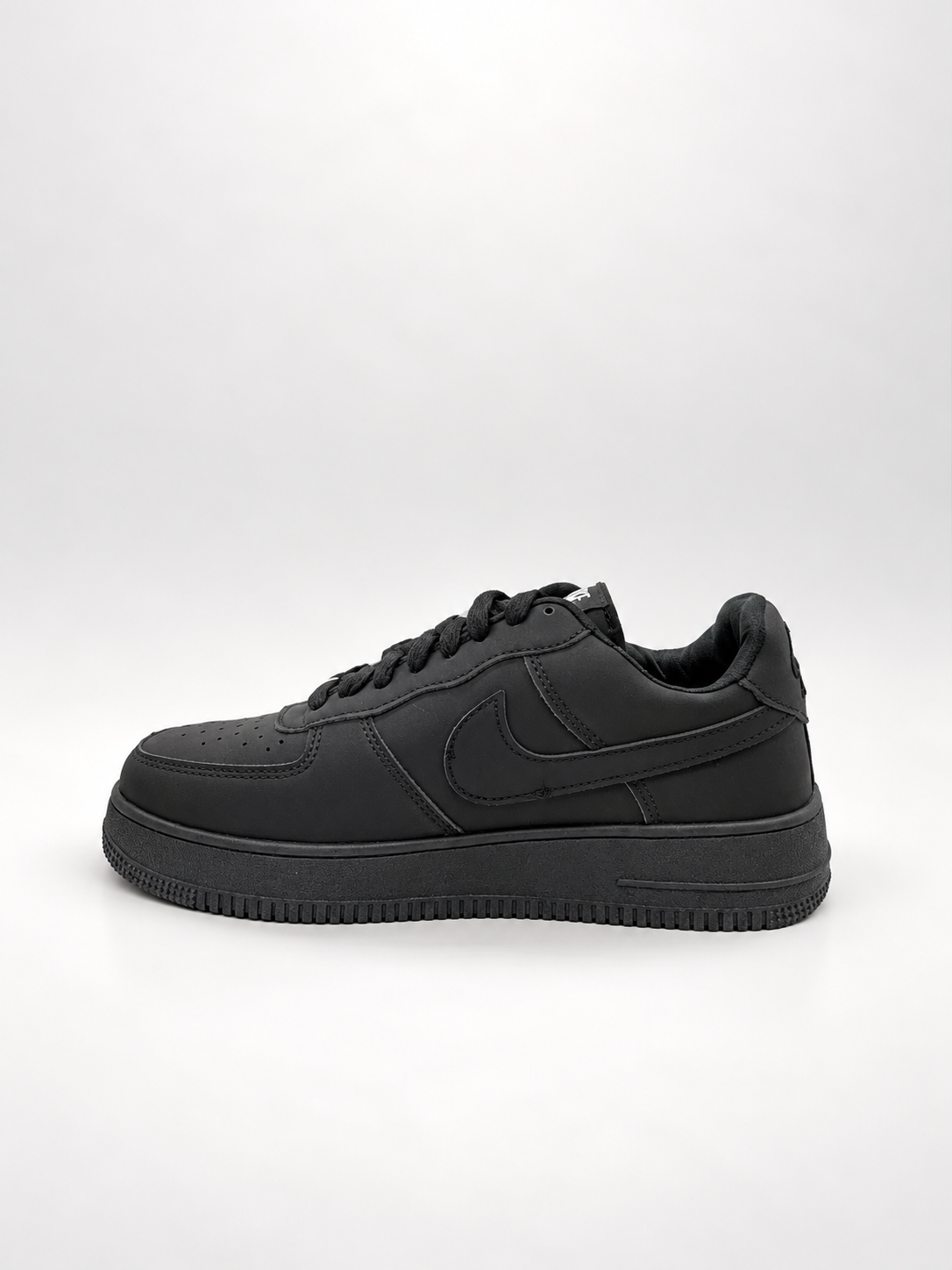 NIKE AIR FORCE 1 VANTA BLACK
