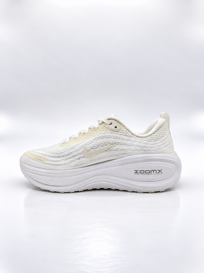 NIKE VOMERO PLUS